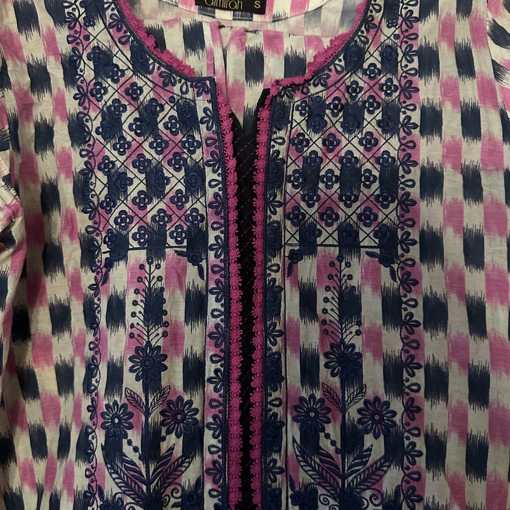 Multicolor Patterned Tunic with Embroidery - Picture 5 of 5
